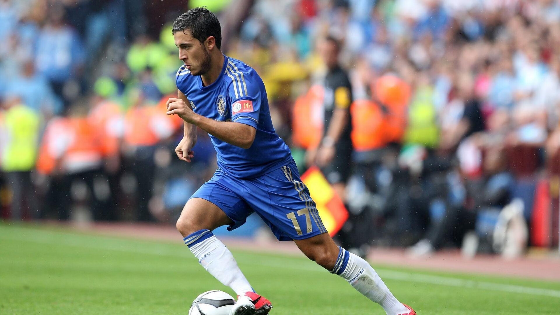 爱游戏综合娱乐-斯密斯：用精准的球场控制，让全黑队打出流畅的进攻模式，斯密all02